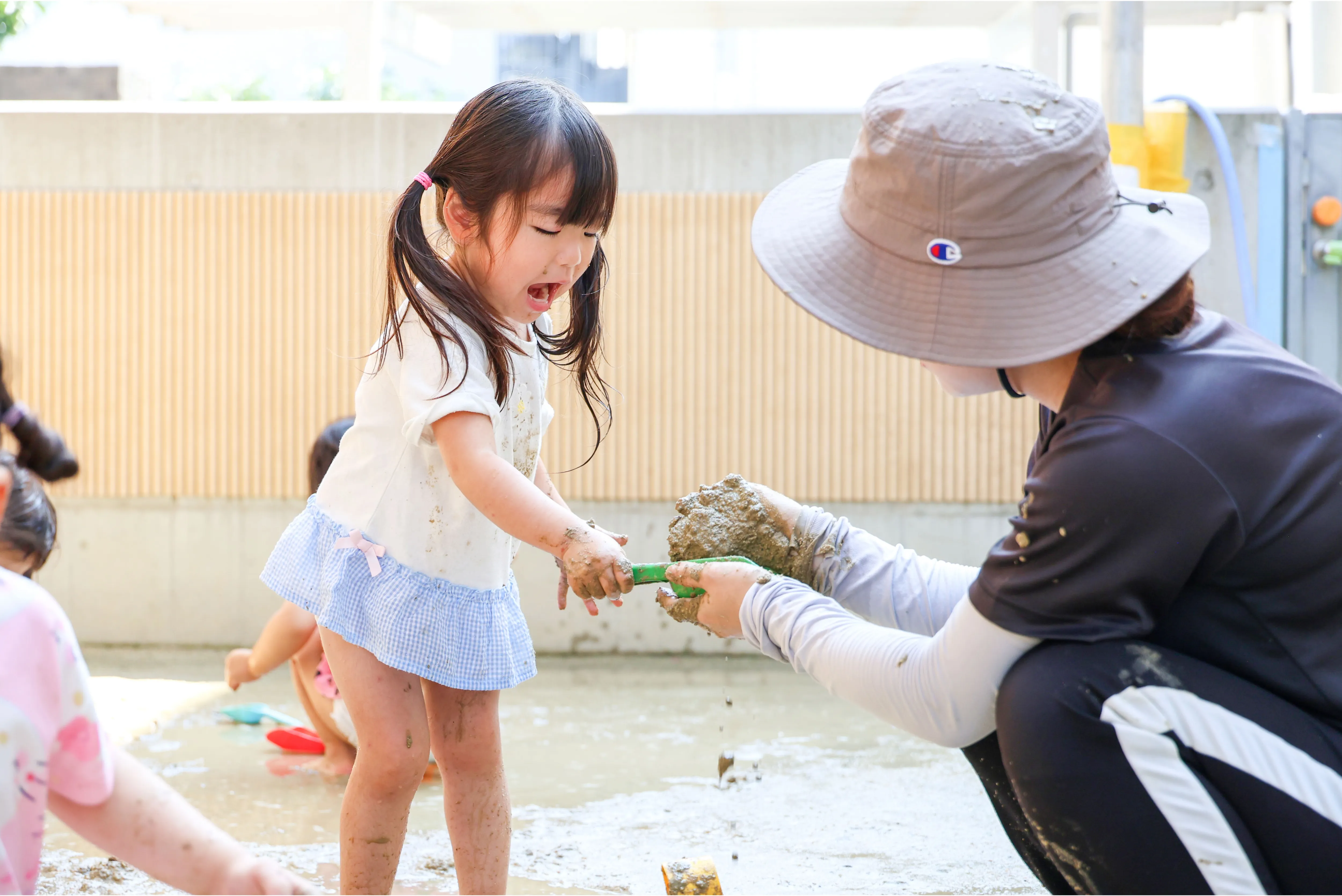 おやつ・お外遊び
